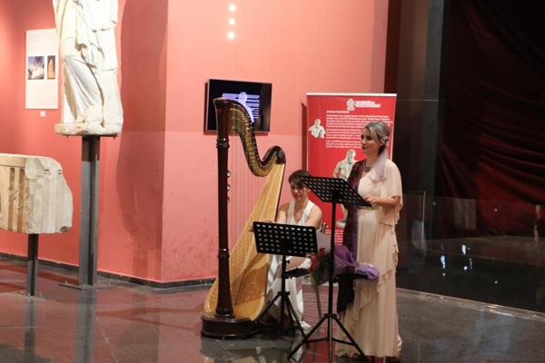 Antalya Müzesi Müzik Dinletisi 01.jpg